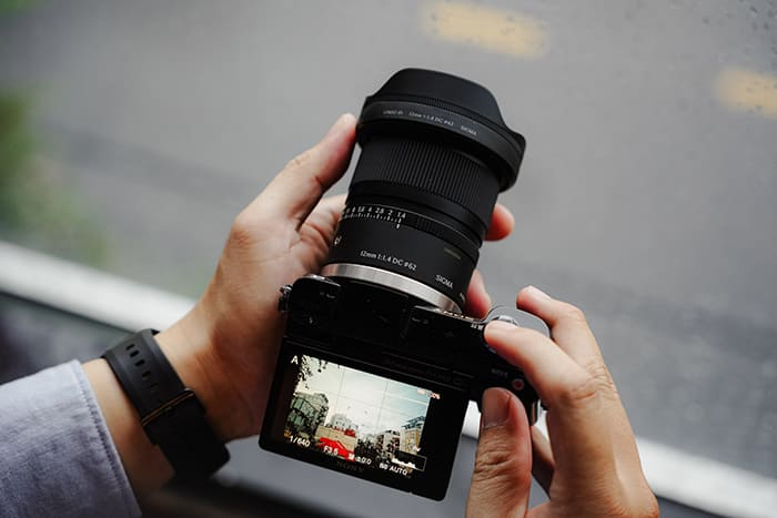 Sigma 12mm f/1.4 DC Contemporary là ống kính một tiêu cự siêu rộng