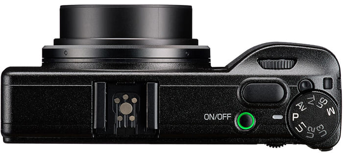 Ricoh GR IV mang phong cách thiết kế tối giản nhưng tiện dụng