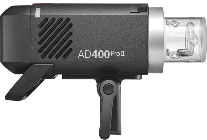 Godox AD400Pro II hỗ trợ 16 nhóm, 32 kênh và 99 ID, dễ dàng điều khiển nhiều đèn cùng lúc