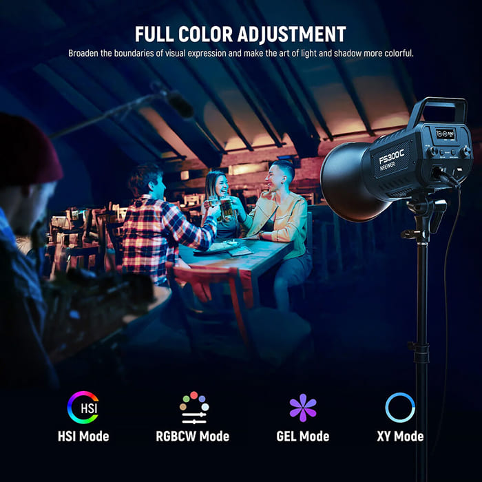 Led Neewer FS300C không chỉ mạnh mẽ mà còn tái tạo màu sắc chính xác nhờ chỉ số CRI 95+ và TLCI 97+