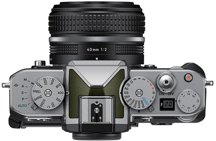 Về thông số kỹ thuật, Nikon Zf màu bạc vẫn giữ nguyên toàn bộ cấu hình so với bản đen