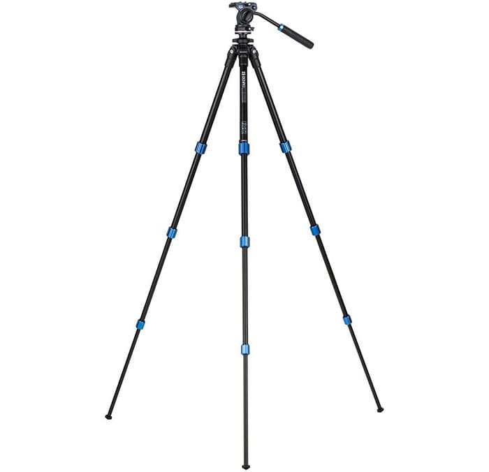 Benro Slim TSL08AS2CSH được thiết kế với 4 đoạn chân cùng hệ thống khóa xoắn bằng nhôm anodized cao cấp