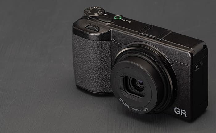 Mức giá hiện tại của Ricoh GR4 vào khoảng 37.000.000₫