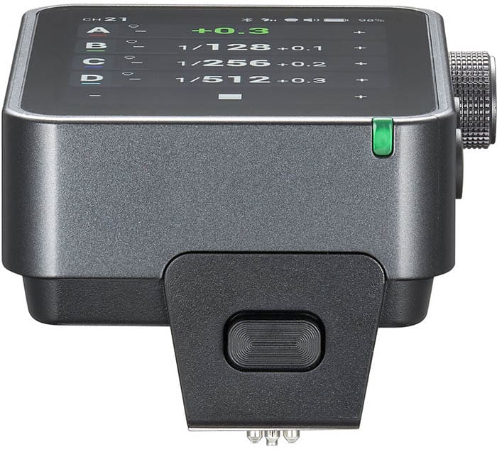 Người dùng có thể điều khiển toàn bộ hệ thống đèn flash thông qua ứng dụng Godox Flash App trên điện thoại hoặc máy tính bảng