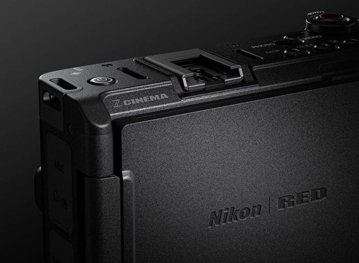 Nikon ZR được trang bị hệ thống chống rung 5 trục chuyển đổi cảm biến