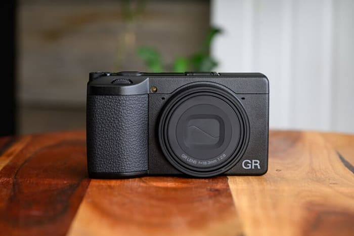 Người dùng kỳ vọng rằng Ricoh GR 4 sẽ được nâng cấp khả năng quay video lên 4K