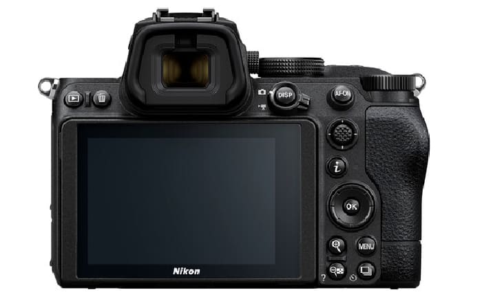  Nikon Z5 mang đến trải nghiệm cầm nắm nhẹ nhưng vẫn chắc tay nhờ thân máy bằng hợp kim magie bền bỉ