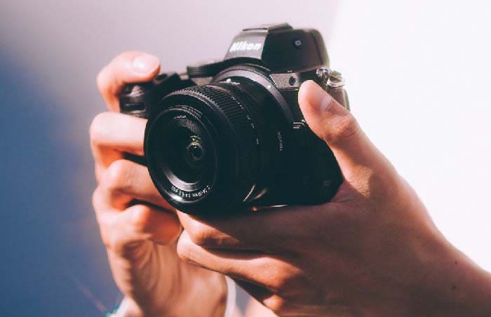 Hệ thống lấy nét tự động 273 điểm của Nikon Z5 đảm bảo chủ thể được bắt nét chính xác ngay cả khi chuyển động nhanh