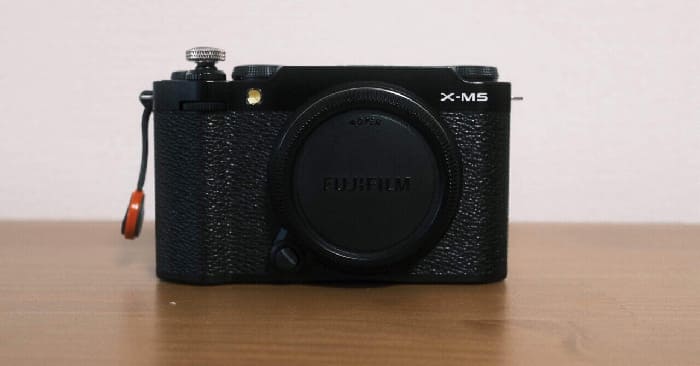 Fujifilm X-M5 được trang bị hệ thống AF Hybrid 425 điểm kết hợp công nghệ AI Tracking