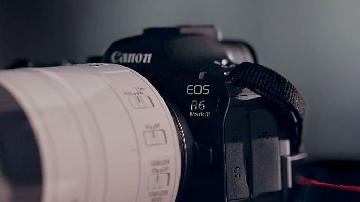 Canon R6 Mark III hỗ trợ quay video RAW nội bộ 7K 60p 12-Bit, đồng thời có cổng mở 7K 30p và khả năng quay tốc độ cao 4K 120p