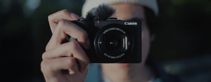 PowerShot V1 là máy compact có khả năng kiểm soát sáng tạo. Cảm biến 1,4 inch giúp ghi hình chất lượng cao