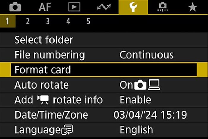 Định dạng thẻ mới hoặc thẻ cũ trước khi dùng trên máy mới giúp tối ưu cấu trúc file, giảm lỗi thẻ và tăng độ ổn định