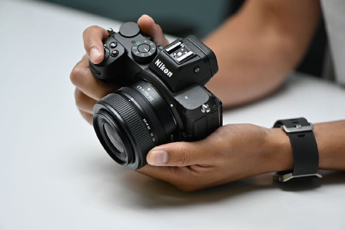 Nikon Z5 được trang bị hệ thống lấy nét tự động với 273 điểm AF, bao phủ hầu hết khung hình để bắt nét nhanh và chính xác
