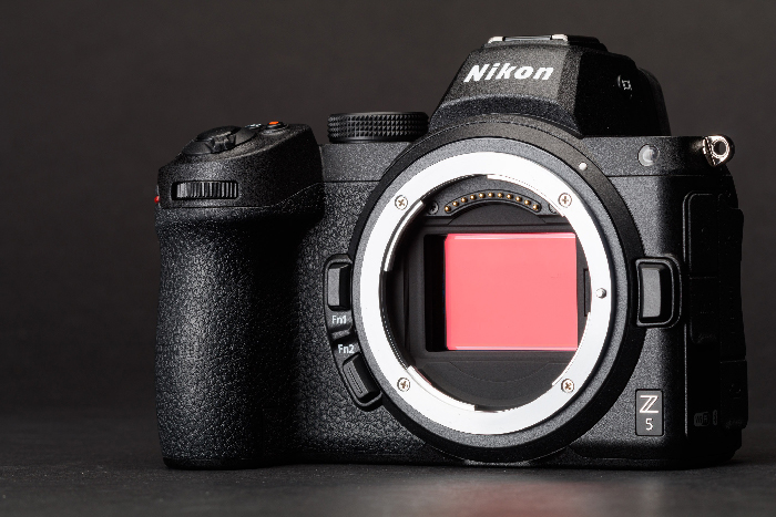 Nikon Z5 cải thiện đáng kể độ ổn định khi chụp ảnh và quay video cầm tay