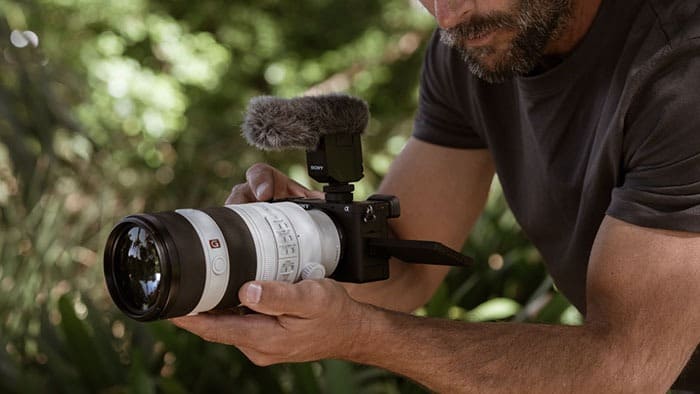 Sony A6700 giúp người dùng bắt trọn khoảnh khắc trong các hoạt động có nhịp độ nhanh như sự kiện hay đời sống thường ngày