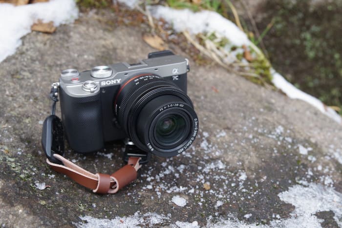 Sony A7C hỗ trợ quay video UHD 4K30p cùng các gamma HLG và S-Log3