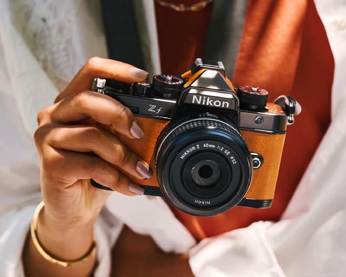 Nikon Zf hỗ trợ quay video chuẩn UHD 4K và Full HD với các định dạng H.264, MOV và MP4, thời lượng quay tối đa 29 phút 59 giây