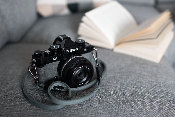 Hệ thống lấy nét tự động theo pha với 209 điểm giúp Nikon Zf bắt nét nhanh và chính xác