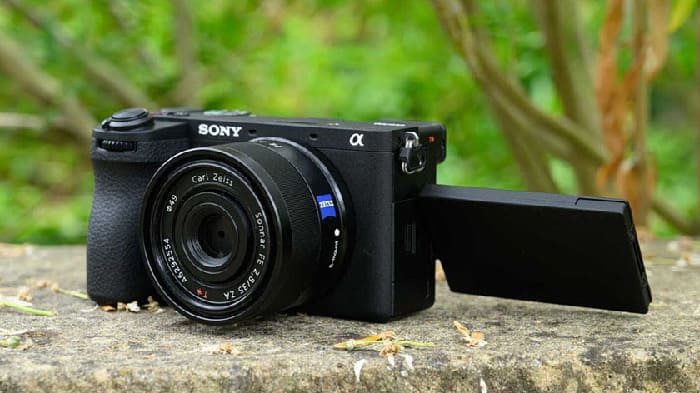 Sony A6700 được trang bị cảm biến APS-C CMOS Exmor R BSI độ phân giải 26MP