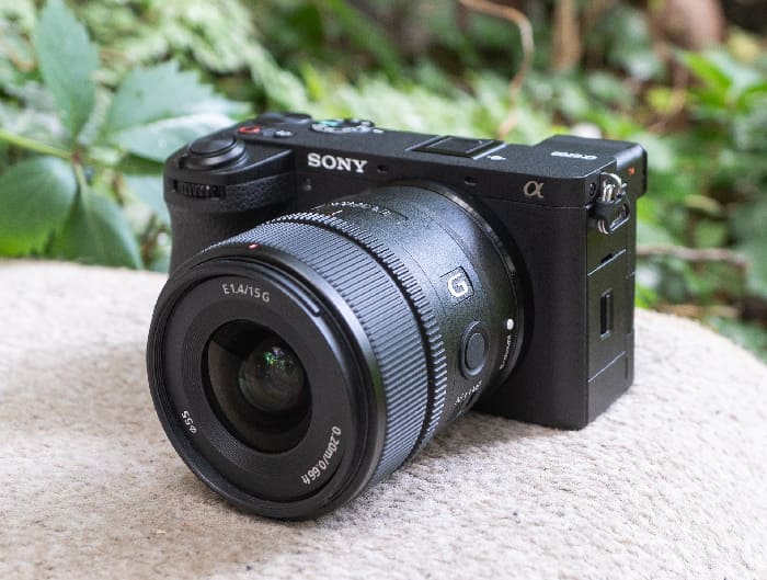 Sony A6700 sở hữu hệ thống Fast Hybrid AF với 759 điểm lấy nét, bao phủ gần như toàn bộ khung hình