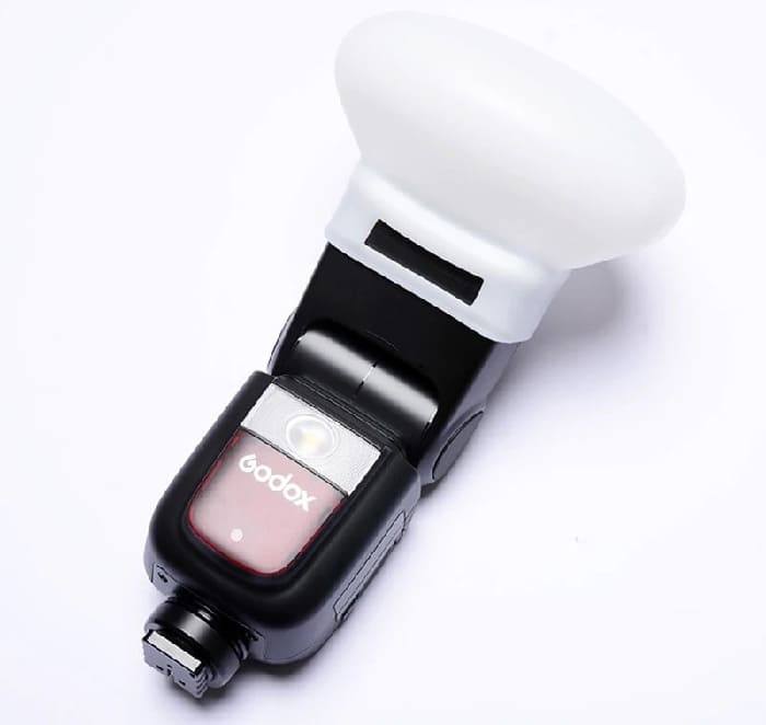 Tản sáng Godox MF-DD được làm từ nhựa cao cấp, đảm bảo độ bền và khả năng sử dụng ổn định trong thời gian dài