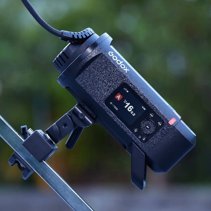Godox AD800 Pro đáp ứng tốt các tình huống chụp liên tục hoặc bắt khoảnh khắc chuyển động nhanh
