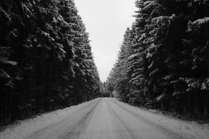 Thiết kế ống kính mới trên Ricoh GR IV Monochrome cải thiện độ sắc nét và sự đồng đều trên toàn khung hình