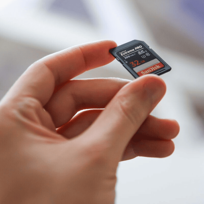 SanDisk Extreme Pro sở hữu tốc độ đọc lên đến khoảng 200MB/s