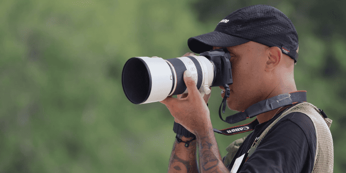 Các mẫu như Canon EOS R8, Sony A7C II, Fujifilm X-H2S hay Sony A9 III đều nổi bật với hiệu suất xử lý chuyển động tốt