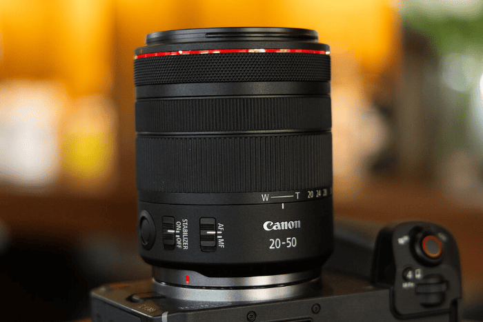 Canon RF 20-50mm F/4 L IS USM PZ được trang bị motor nano USM hỗ trợ lấy nét tự động nhanh, chính xác và hoạt động êm ái