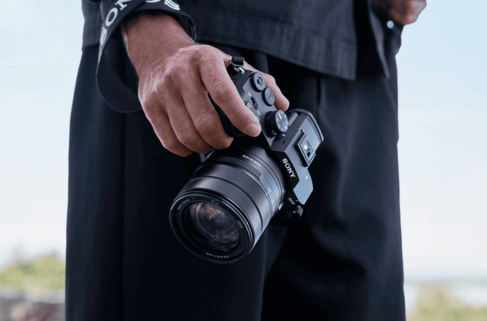 Sony RX10 V được trang bị hệ thống lấy nét Real-Time Recognition AF