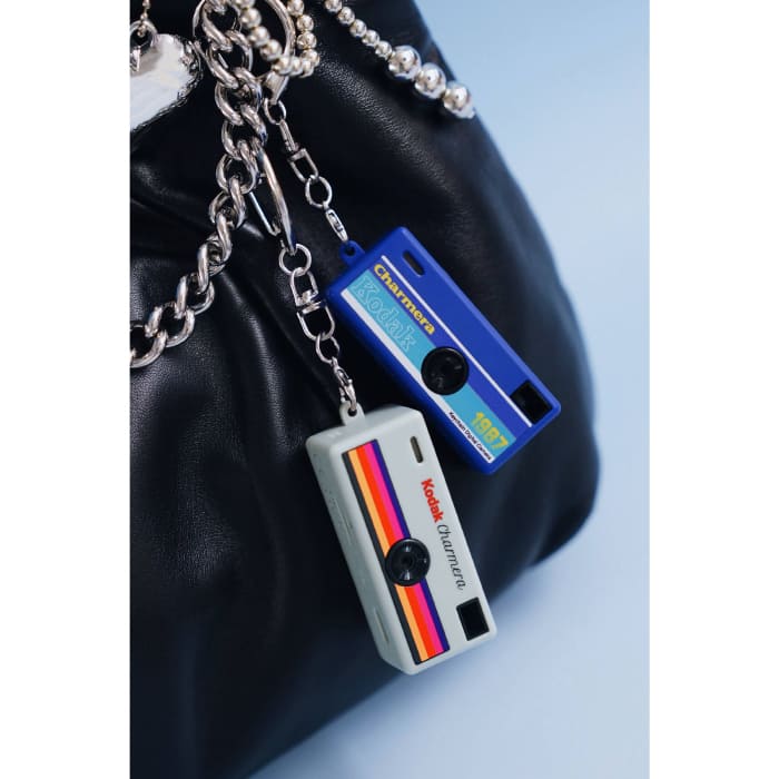 Điểm nổi bật của Kodak Charmera nằm ở hệ thống 7 bộ lọc màu bao gồm trắng đen, tông lạnh, tông ấm và các hiệu ứng pixel màu sắc