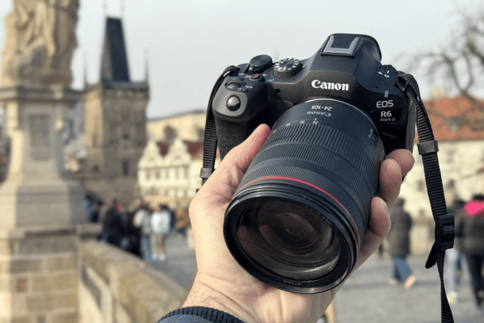 Canon EOS R6 III có khả năng ghi hình Canon Cinema RAW Lite nội bộ ở độ phân giải tối đa 7K 60fps