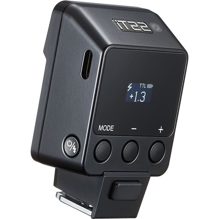 Flash Godox iT22 TTL Mini được trang bị pin lithium sạc tích hợp thay vì sử dụng pin AA truyền thống