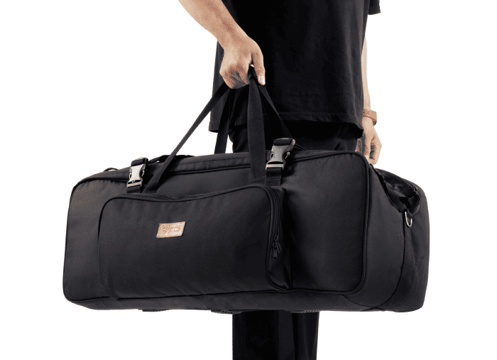 Với kích thước 75 * 27 * 27 cm cùng tải trọng tối đa 10 kg, túi mang đến không gian lưu trữ rộng rãi cho nhiều thiết bị cùng lúc
