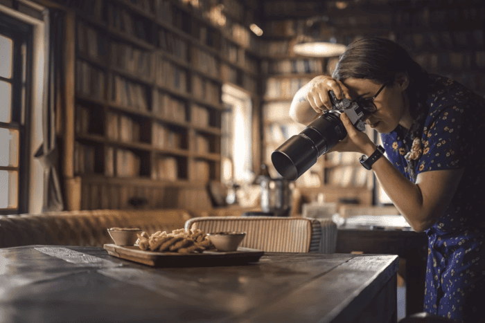 Ống kính tiêu cự 50mm, 85mm và 135mm luôn là lựa chọn phổ biến trong studio