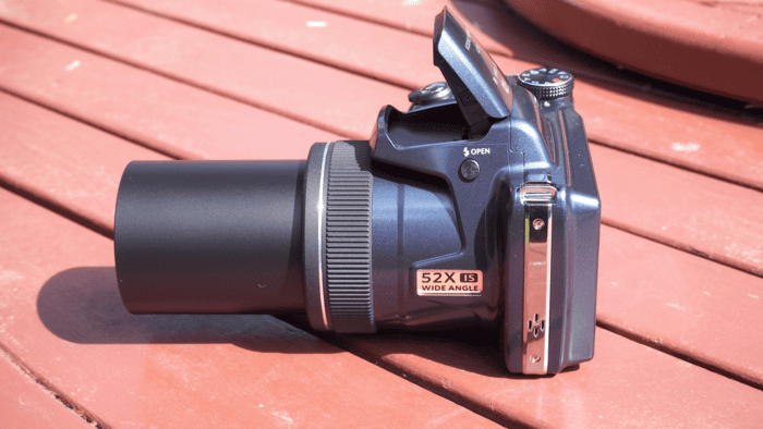 Kodak PIXPRO AZ528 hỗ trợ nhiều chế độ chụp gồm Auto, Manual, Program, Sensitivity Priority và Shutter Priority