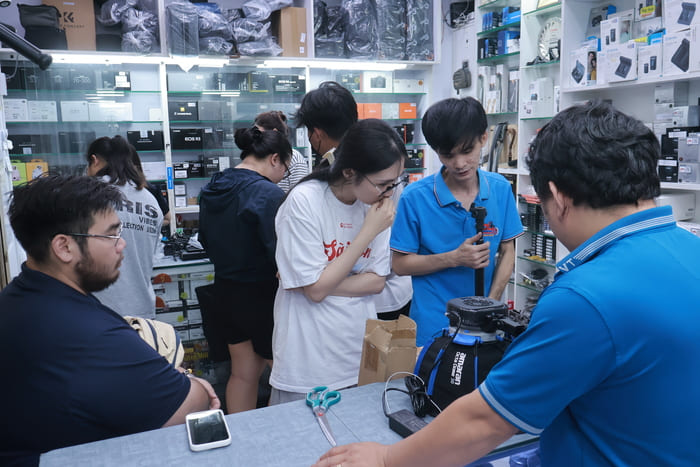 Máy Ảnh 24h hiện đang cung cấp nhiều mẫu máy ảnh và ống kính cũ được kiểm tra kỹ lưỡng trước khi đến tay khách hàng
