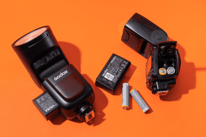 Flash Exposure Compensation (FEC) là thiết lập cho phép tăng hoặc giảm cường độ ánh sáng của đèn flash