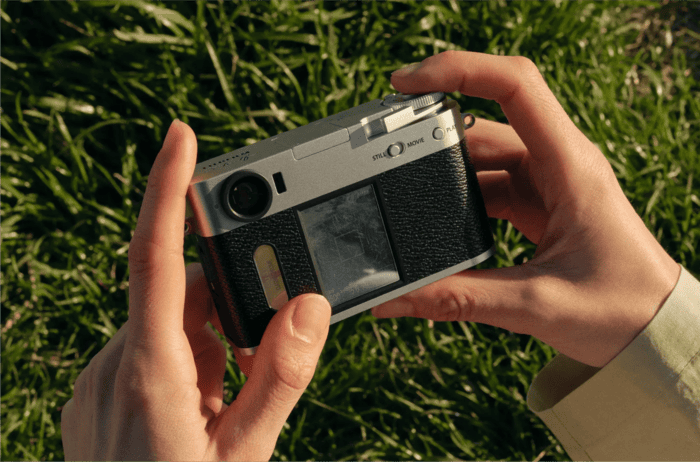 Fujifilm X-Half mang đến một hướng tiếp cận mới với triết lý tối giản và đề cao niềm vui khi chụp ảnh