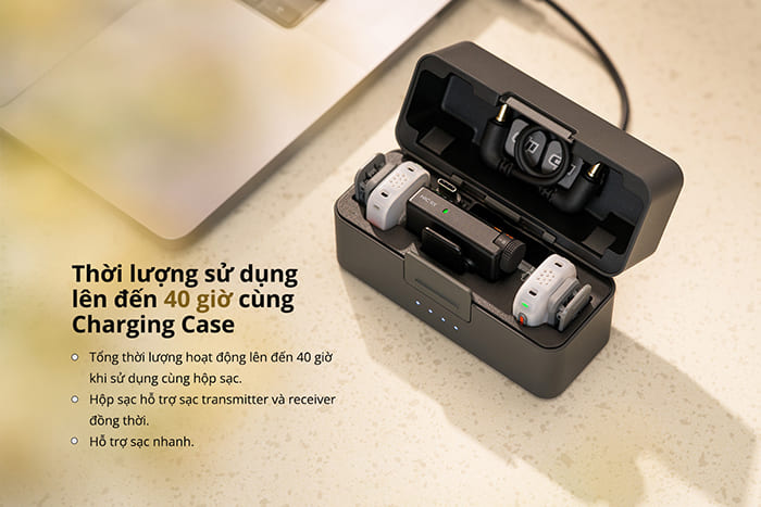 DJI Mic Mini 2S Charging Case không chỉ đảm nhiệm chức năng sạc mà còn đóng vai trò như một hộp lưu trữ cho toàn bộ hệ thống