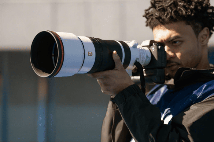 Dải tiêu cự 100-400mm là điểm nổi bật giúp Sony FE 100-400mm F/4.5-5.6 GM OSS khác biệt