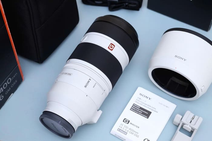 Sony FE 100-400mm F/4.5-5.6 GM OSS còn có khả năng tương thích với teleconverter Sony 1.4x và 2.0x