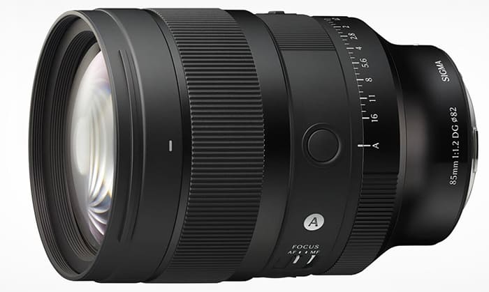 Bên trong Sigma AF 85mm F/1.2 DG Art là hệ thống quang học phức tạp gồm 17 thấu kính được sắp xếp thành 12 nhóm
