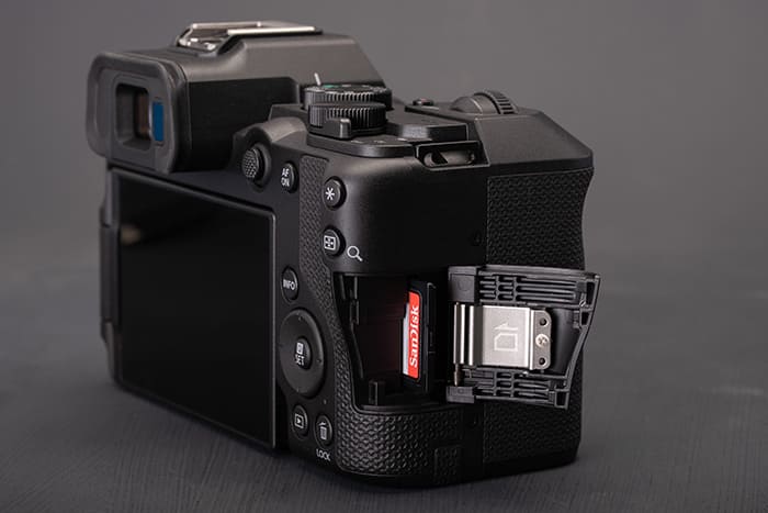Canon EOS R8 II sử dụng hệ thống Dual Pixel CMOS AF II với vùng lấy nét bao phủ rộng trên khung hình