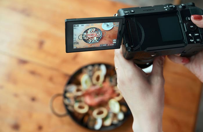 Hệ thống lấy nét của Nikon Z5 IIC được mô tả là có khả năng nhận diện 10 nhóm chủ thể