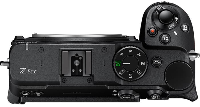 Nút Picture Control trên thân máy cho phép truy cập nhanh 31 thiết lập màu tích hợp