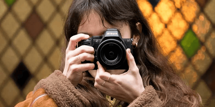 Nikon Z5 IIC còn được cung cấp dưới dạng bộ kit đi kèm ống kính NIKKOR Z 24-50mm
