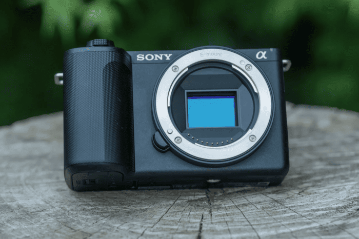 Giá Sony ZV-E10 II là yếu tố cần được kiểm tra tại thời điểm mua vì mức giá thực tế có thể thay đổi theo phiên bản