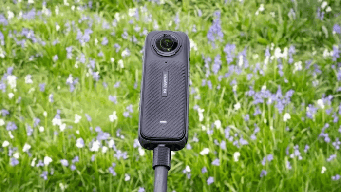 Sau khi ghi hình toàn cảnh, người dùng có thể sử dụng ứng dụng Insta360 để lựa chọn góc nhìn và hoàn thiện video